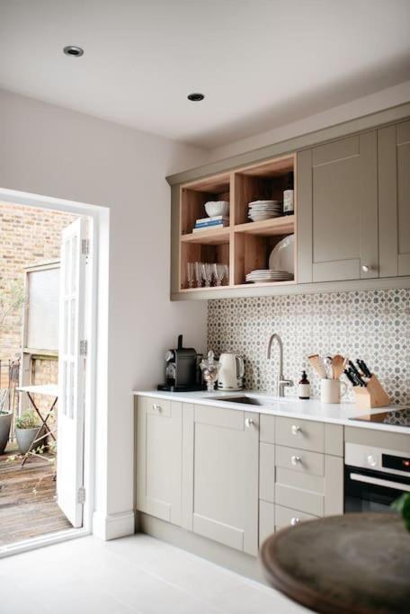 3 Bedroom House In Kew Gardens Richmond  Bagian luar foto